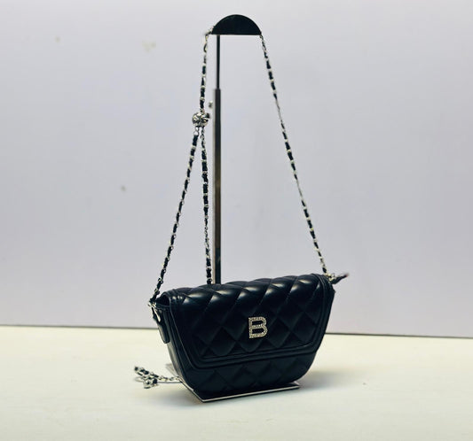 Quilted shoulder bag